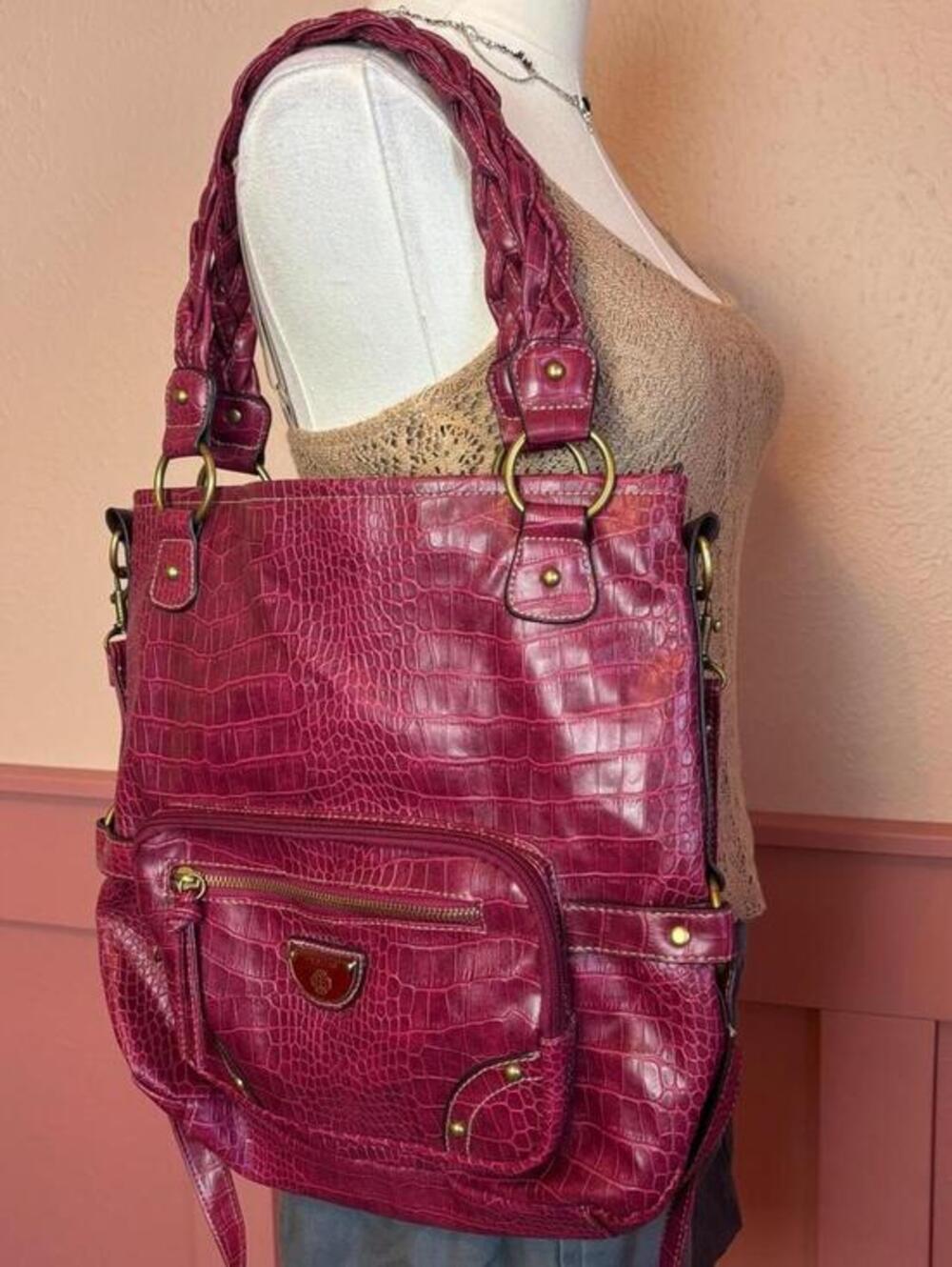magenta croc 2000s shoulder bag treviso vintage grunge chic y2k